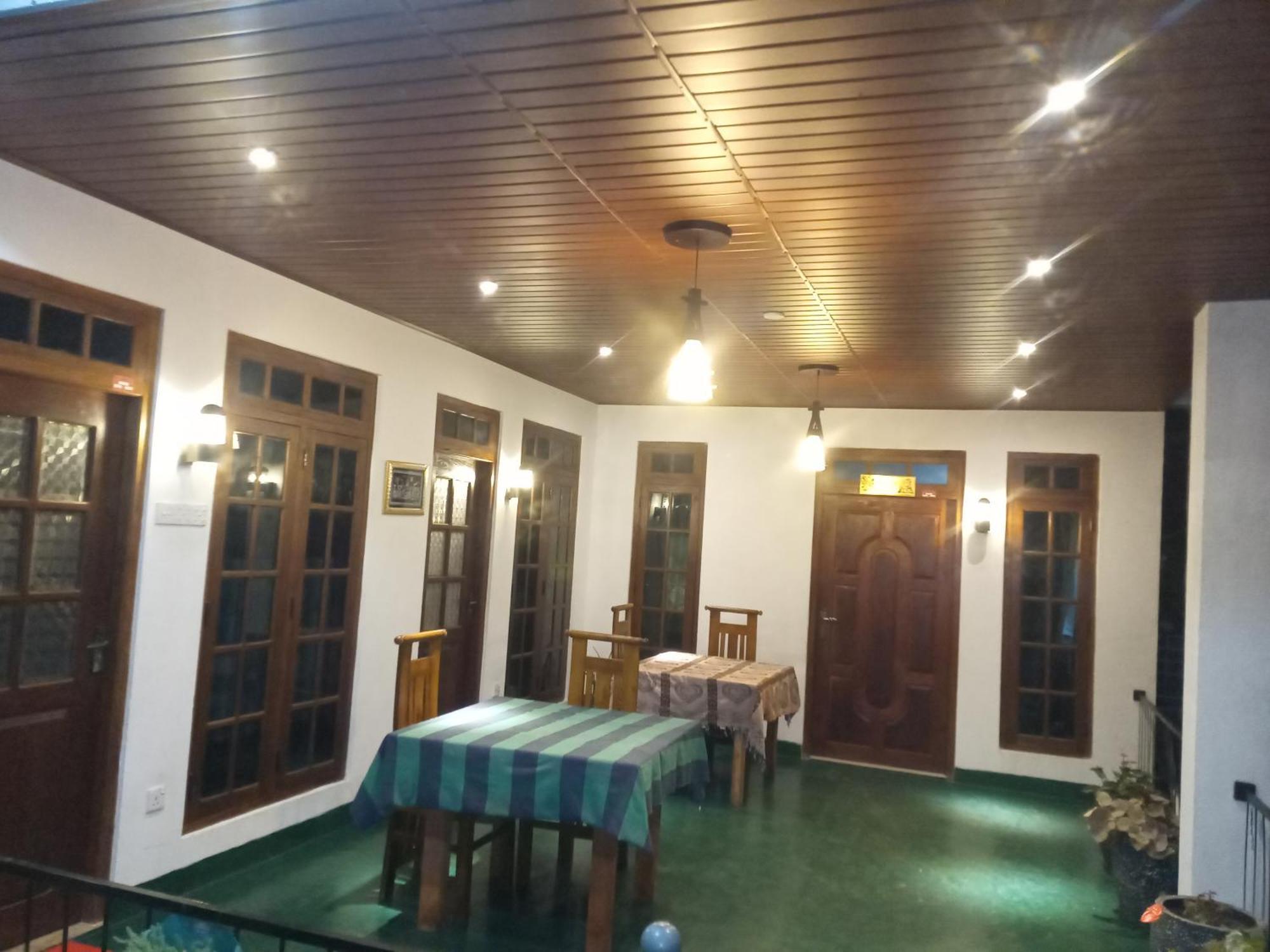 Mature Home Ела Екстериор снимка