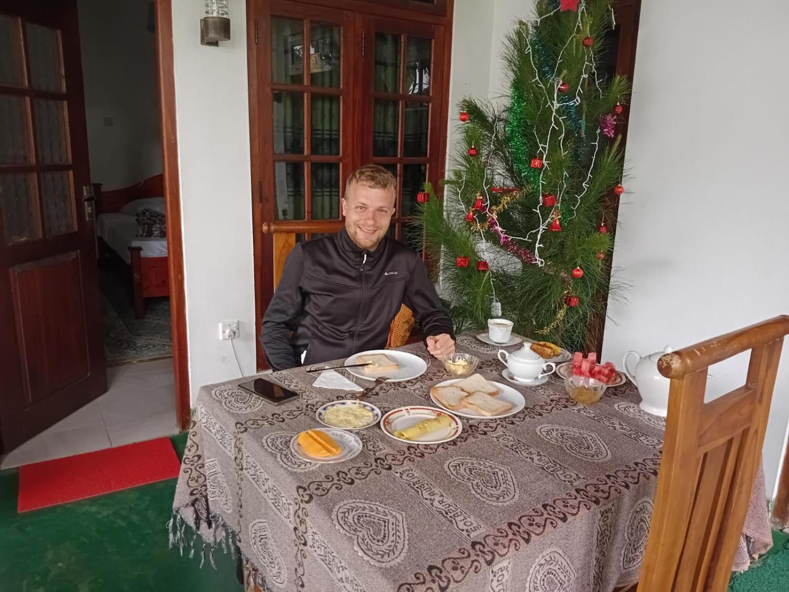 Mature Home Ела Екстериор снимка