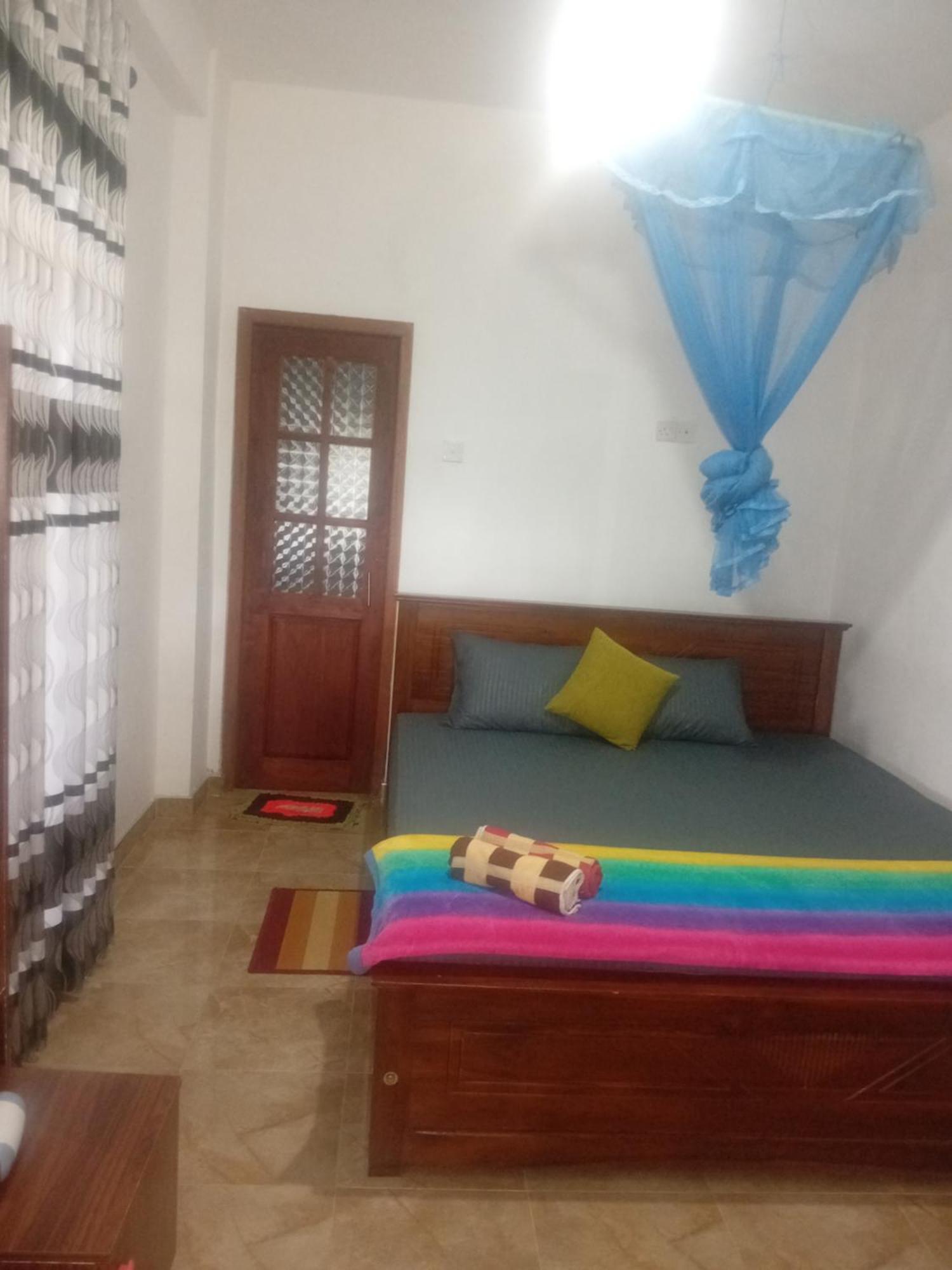 Mature Home Ела Екстериор снимка